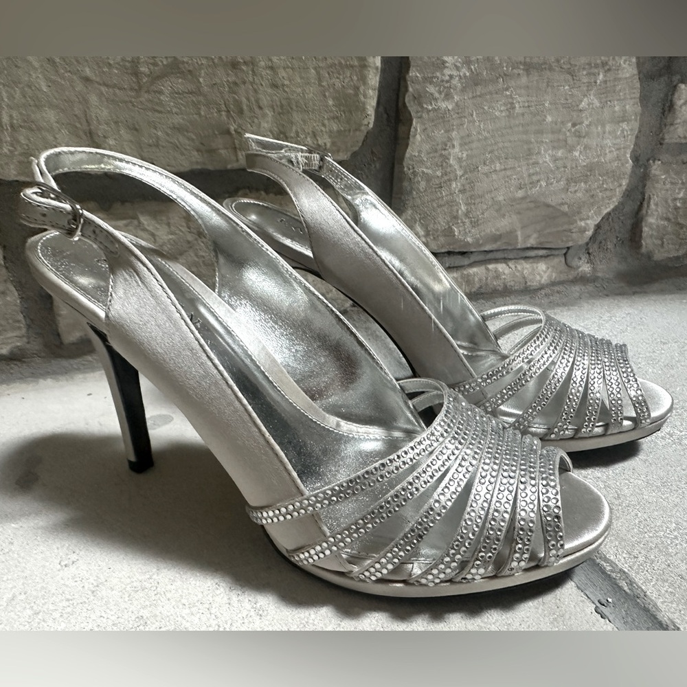 LAUREN RALPH LAUREN Elegant Silver Women's Heels